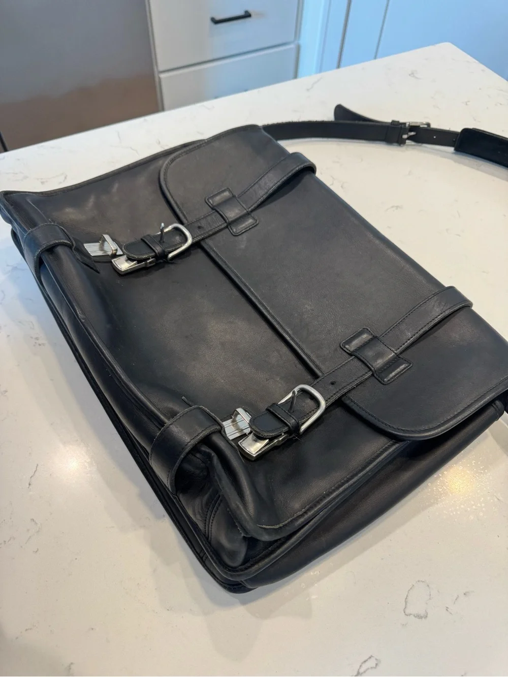 Vintage Coach Y2K Messenger Madison Unisex Black Leather #5325